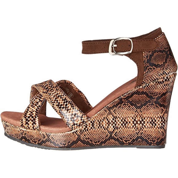 Dawgs Brown Diamondback Wegdes NWT - Picture 1 of 7